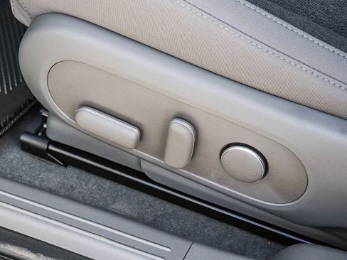 New 2026 Hyundai Ioniq 5 SE image 24