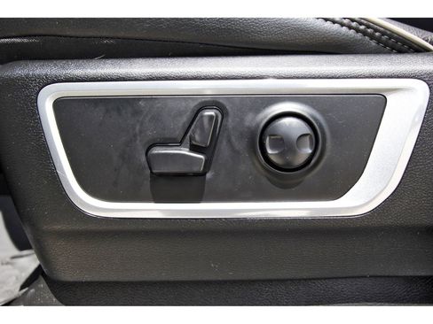 Used 2023 RAM 1500 Laramie image 28