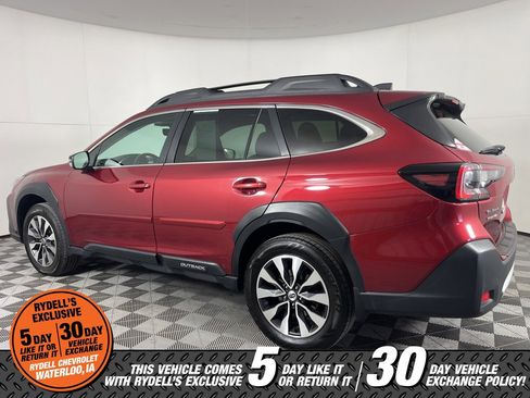 Used 2023 Subaru Outback Limited image 8