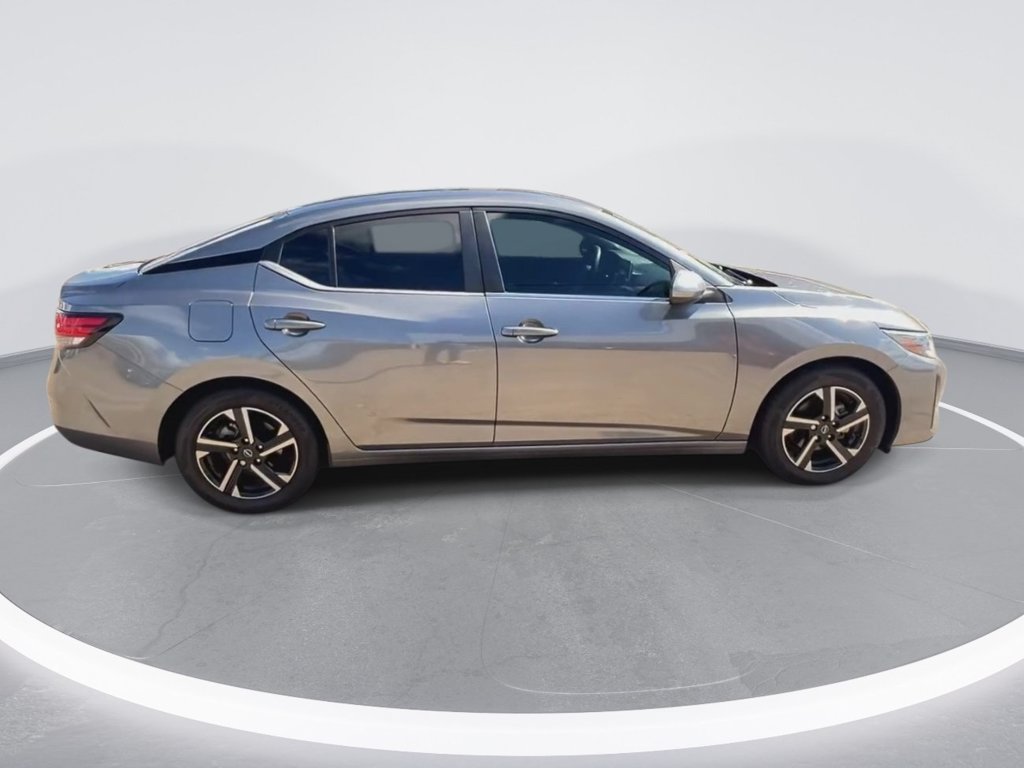 Used 2024 Nissan Sentra SV FWD image 9