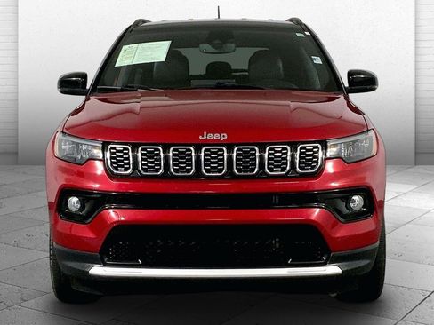 Used 2025 Jeep Compass Limited AWD/4WD image 2