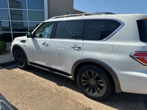 Used 2017 Nissan Armada Platinum w/ Captain Seat Package RWD image 10