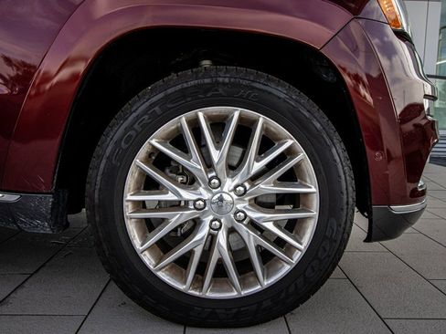 Used 2017 Jeep Grand Cherokee Summit w/ Trailer Tow Group IV image 20