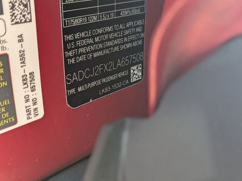 Used 2020 Jaguar F-PACE Premium image 22