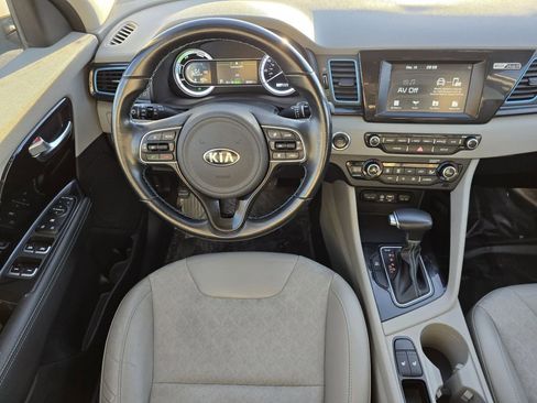 Used 2019 Kia Niro EX image 33