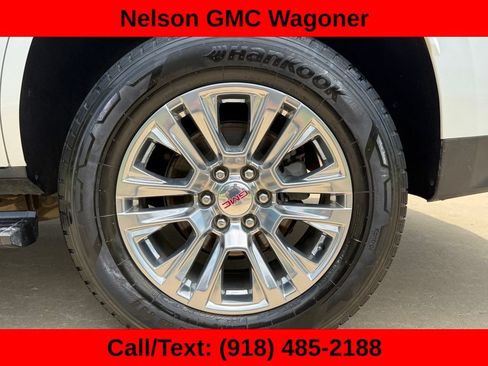 Used 2022 GMC Yukon Denali AWD/4WD image 25