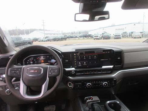 New 2026 GMC Sierra 1500 SLT w/ SLT Premium Package image 15
