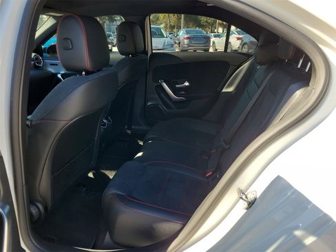 Used 2022 Mercedes-Benz A 220 4MATIC image 10