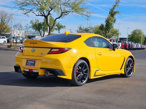 New 2026 Toyota GR86 YUZU Limited image 9
