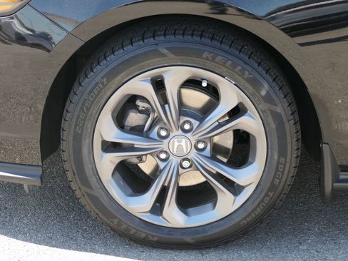 Used 2023 Honda Accord EX image 9