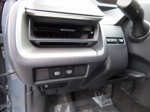 Used 2024 Toyota Prius LE image 11