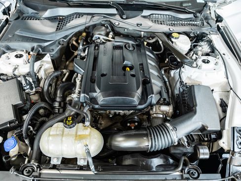 Used 2020 Ford Mustang Premium image 28