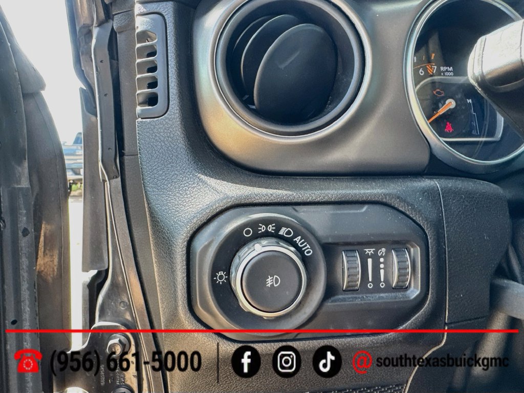 Used 2021 Jeep Wrangler Unlimited Sport AWD/4WD image 19