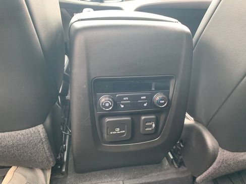 Used 2019 Buick Enclave Avenir w/ Avenir Technology Package AWD/4WD image 25