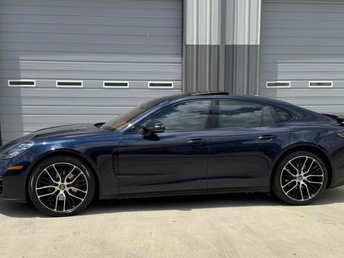 Used 2022 Porsche Panamera Platinum Edition RWD image 9