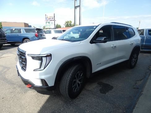 Certified 2025 GMC Acadia AT4 w/ Luxury Package AWD/4WD image 6
