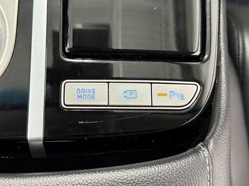 Used 2023 Genesis G80 2.5T AWD/4WD image 29