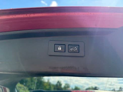 Used 2020 Subaru Outback Limited XT AWD/4WD image 13