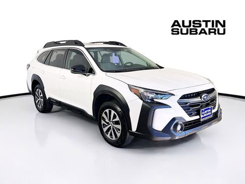 Certified 2025 Subaru Outback Premium image 1