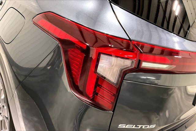 Used 2024 Kia Seltos S AWD/4WD image 29