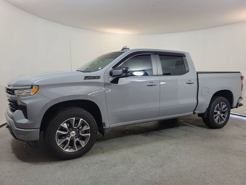 Used 2024 Chevrolet Silverado 1500 RST w/ Z71 Off-Road Package image 3