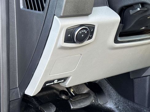 Used 2020 Ford F250 XL w/ Power Equipment Group image 11