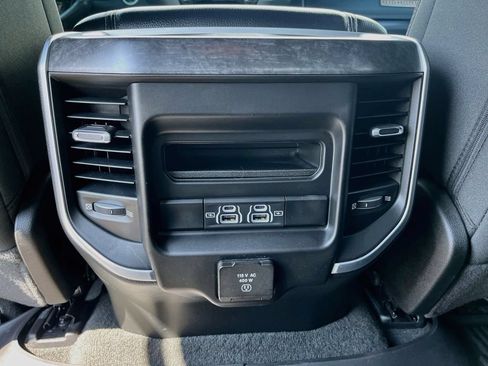 Used 2022 RAM 1500 Big Horn AWD/4WD image 26