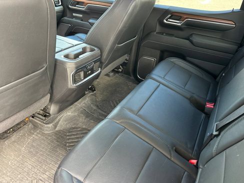 Used 2023 GMC Sierra 1500 Denali w/ Denali Reserve Package AWD/4WD image 11