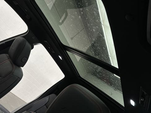 New 2026 Chevrolet Traverse RS image 24