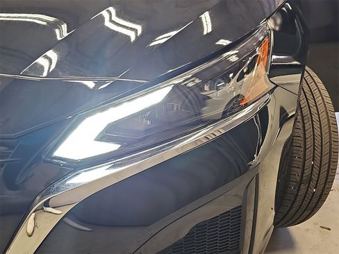 New 2025 Nissan Altima 2.5 S image 11