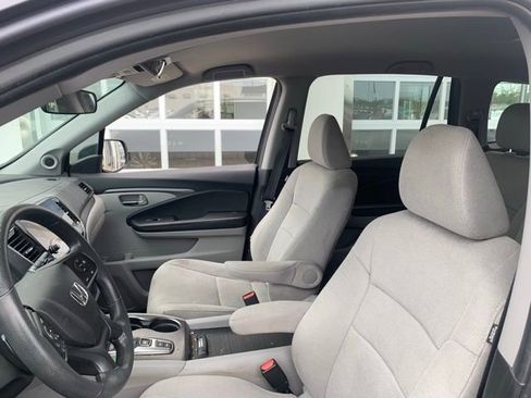 Used 2021 Honda Pilot EX image 7