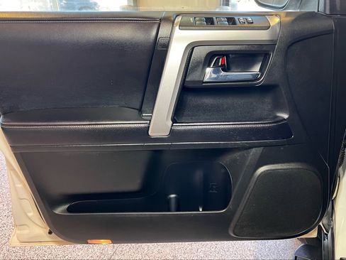 Used 2017 Toyota 4Runner SR5 image 20