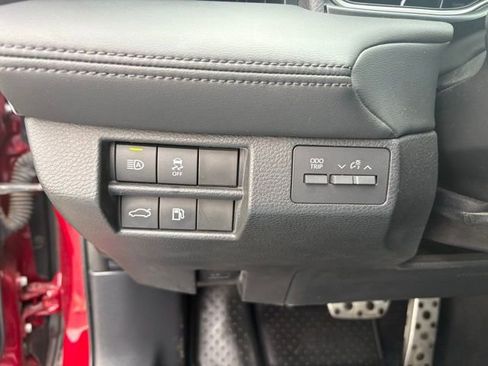 Used 2019 Toyota Avalon XSE image 24