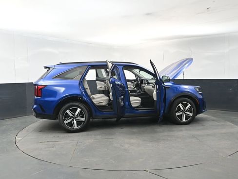Used 2023 Kia Sorento S w/ Panoramic Sunroof Package image 27