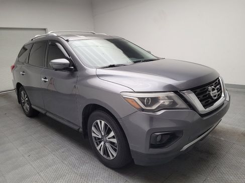 Used 2019 Nissan Pathfinder SL w/ Cargo Package FWD image 13