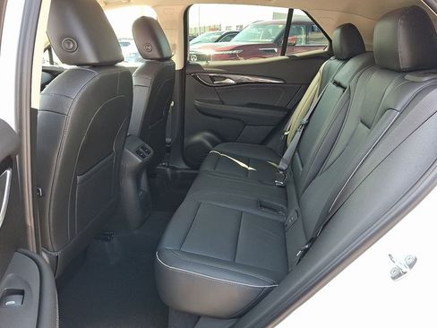 Used 2023 Buick Envision Essence AWD/4WD image 11