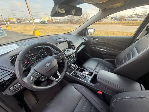 Used 2018 Ford Escape Titanium w/ Ford Safe & Smart Package image 13