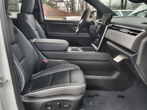 New 2026 GMC Sierra EV Elevation w/ Premium Package image 27