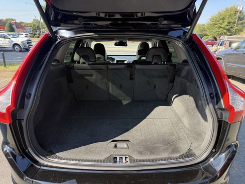 Used 2015 Volvo XC60 T5 Premier Plus image 11