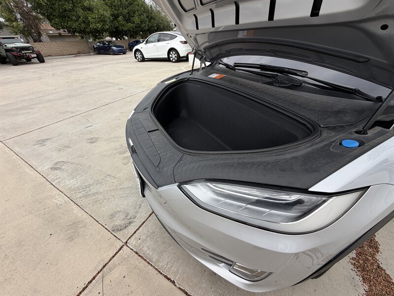 Used 2016 Tesla Model X 90D AWD/4WD image 21