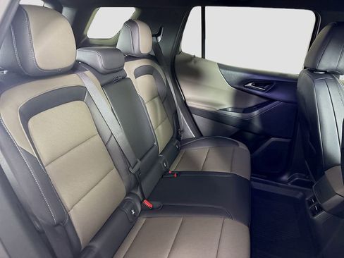 New 2026 Chevrolet Equinox LT w/ Convenience Package II image 27