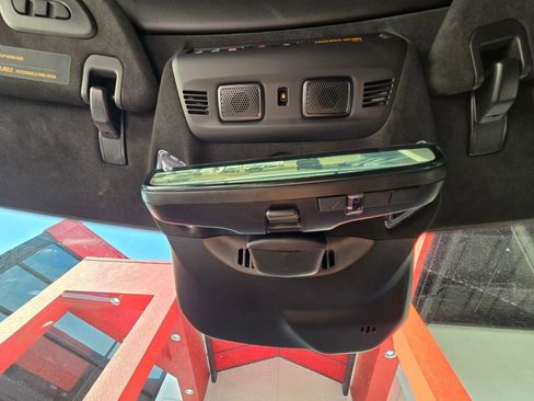 Used 2024 Chevrolet Corvette Stingray Premium Cpe w/ Battery Protection Package image 26