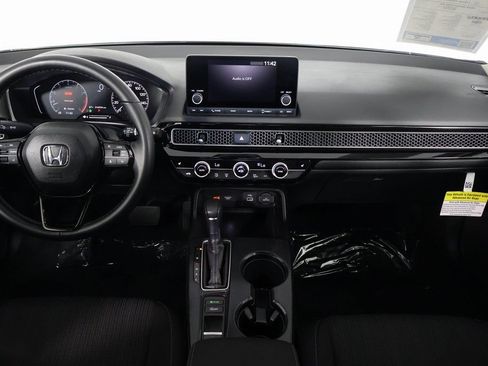 Used 2024 Honda Civic EX image 8