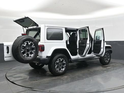 New 2026 Jeep Wrangler Sahara image 44