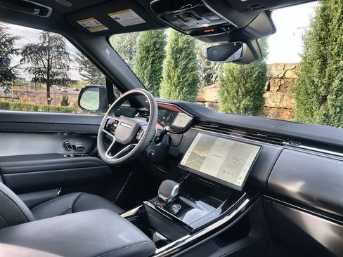 New 2026 Land Rover Range Rover Sport SE image 14