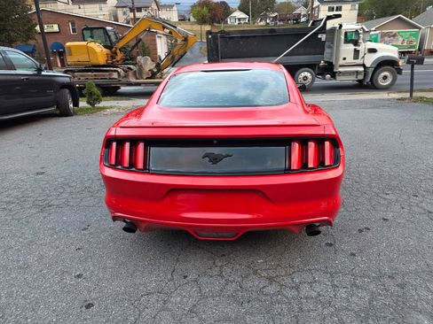 Used 2016 Ford Mustang Coupe image 6