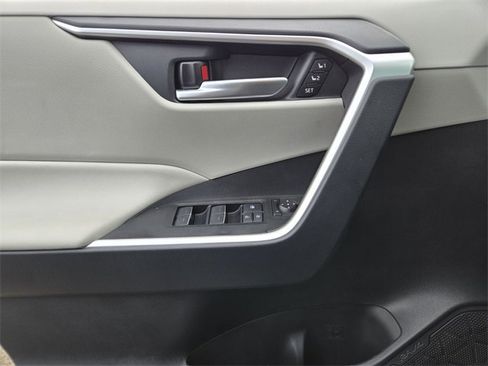 Certified 2025 Toyota RAV4 XLE Premium image 20