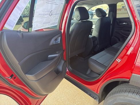 New 2026 Chevrolet Trax LT w/ Driver Confidence Package image 17