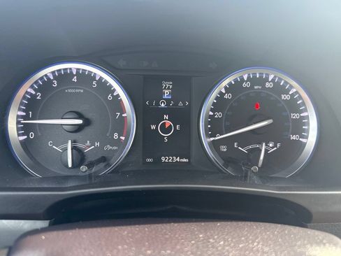 Certified 2016 Toyota Highlander XLE AWD/4WD image 13