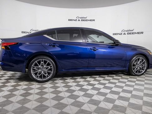 Used 2023 Nissan Altima 2.0 SR image 5